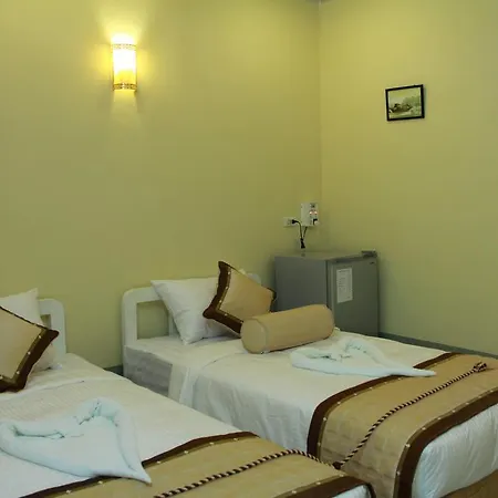 Thirisan Motel Yangon Room photo