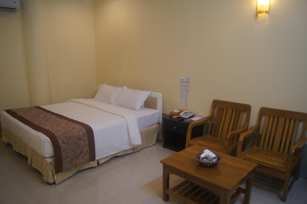 Hotel Thirisan Yangón